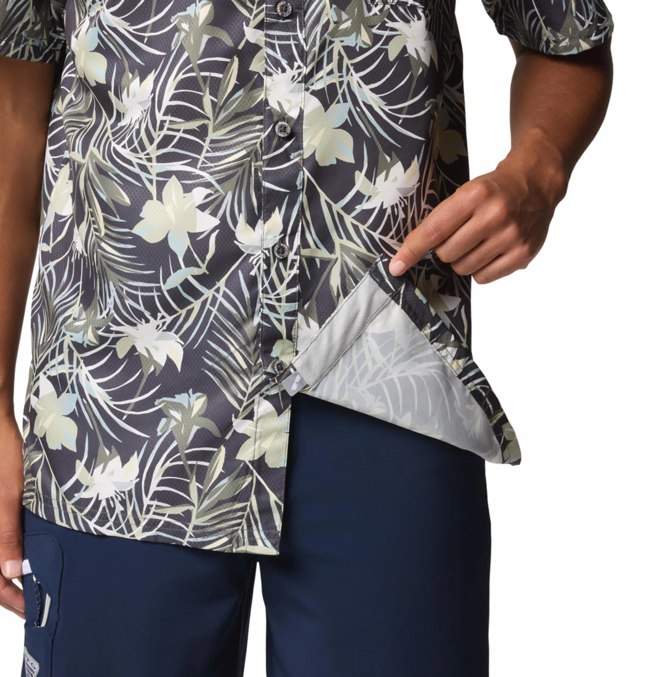 Columbia Men Green Omni-Shade Super Slack Tide Camp Short Sleeve Shirt