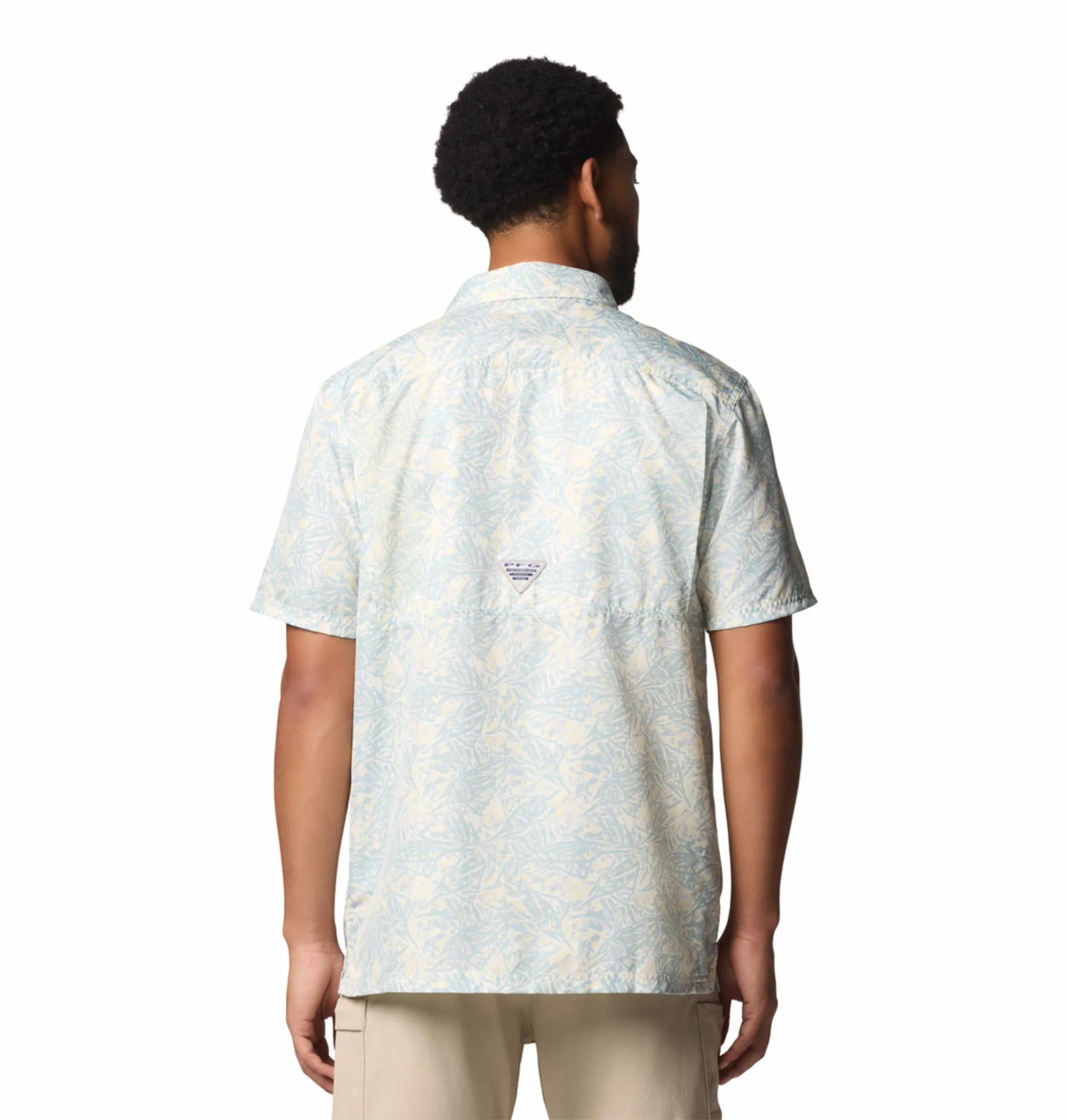 Columbia Men Yellow Omni-Shade Super Slack Tide Camp Short Sleeve Shirt