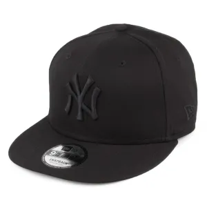 New Era 9FIFTY New York Yankees Snapback Cap - MLB League Essential - Black On Black
