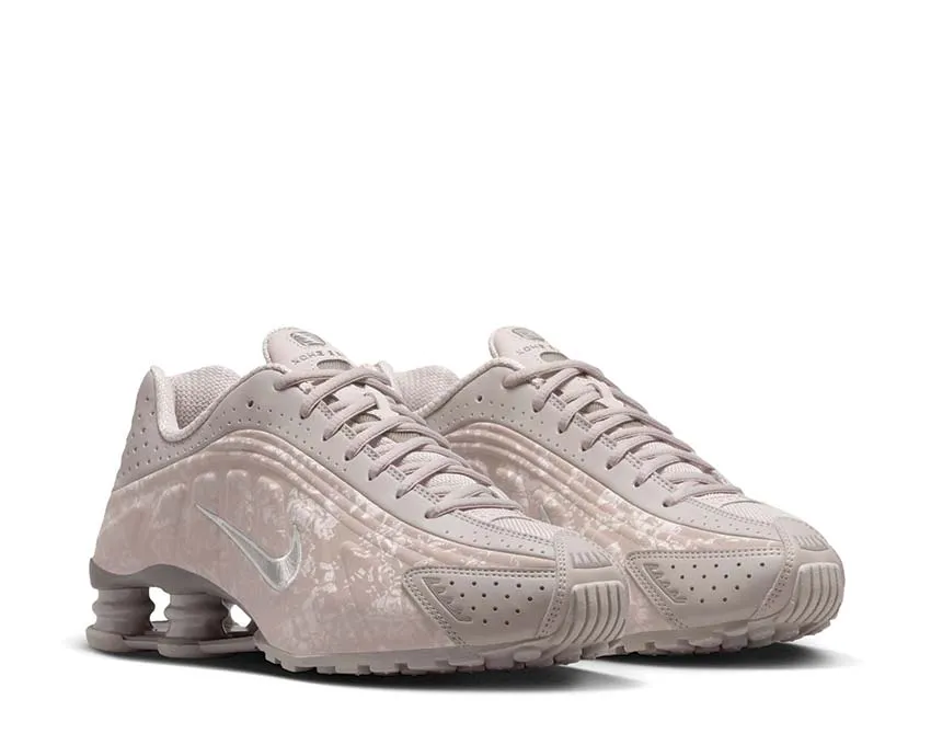Nike Shox R4 W "Pink Floral"