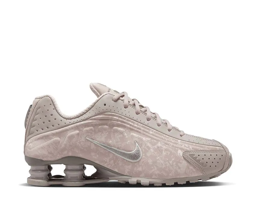 Nike Shox R4 W "Pink Floral"