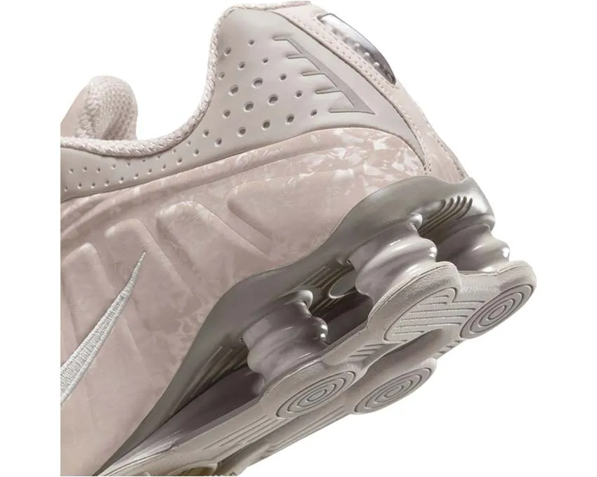 Nike Shox R4 W "Pink Floral"